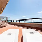 Malagasuite Seaside Penthouse With 2 Car Parking Daire *