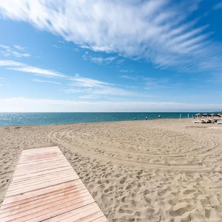 Malagasuite Seaside Penthouse With 2 Car Parking