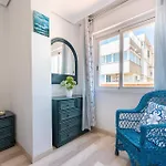 Malagasuite Seaside Penthouse With 2 Car Parking شقة