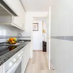 Malagasuite Seaside Penthouse With 2 Car Parking *
