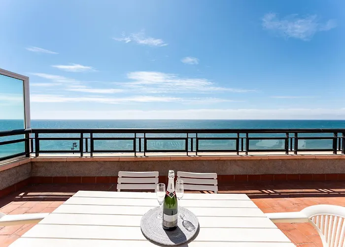 Malagasuite Seaside Penthouse Apartment *