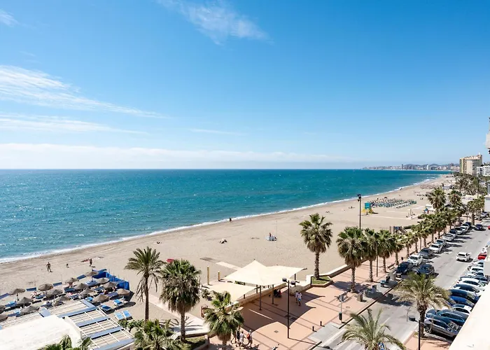 Malagasuite Seaside Penthouse With 2 Car Parking Fuengirola