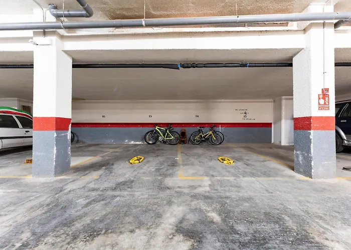 Apartamento Malagasuite Seaside Penthouse With 2 Car Parking *