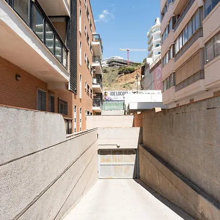 Апартаменты Malagasuite Seaside Penthouse With 2 Car Parking *