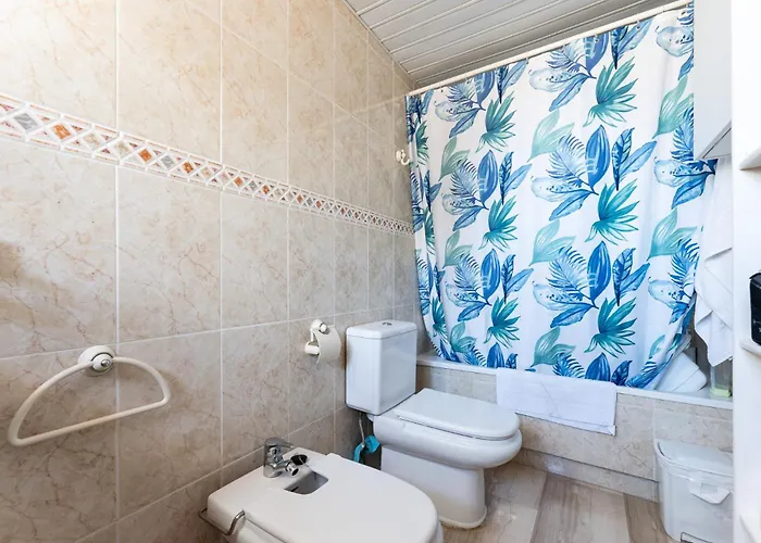 Апартаменты Malagasuite Seaside Penthouse With 2 Car Parking *