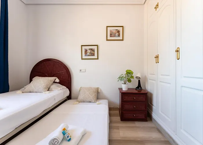 Malagasuite Seaside Penthouse With 2 Car Parking Апартаменты *