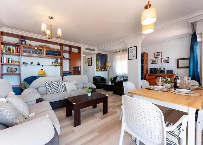 Malagasuite Seaside Penthouse *